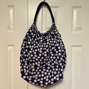 Lightweight Navy Tote with White Flowers